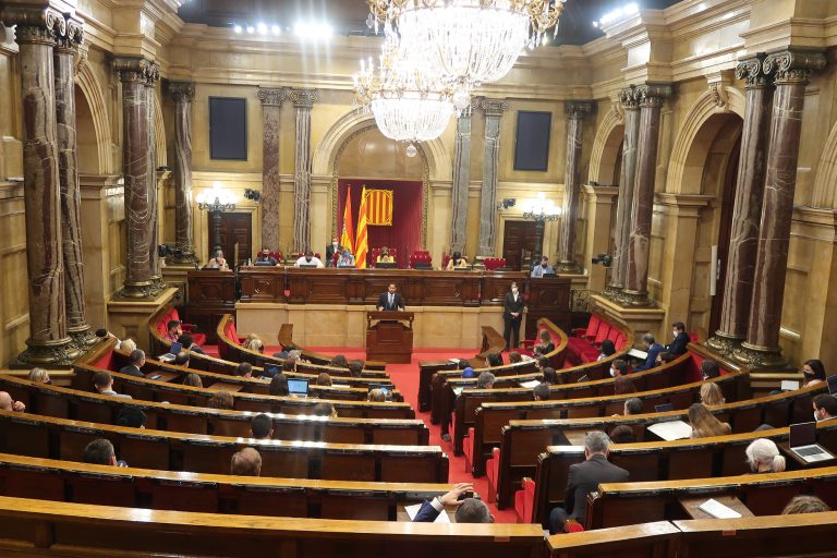 Acciones legales de Vox y Cs contra la votación de la propuesta de referéndum de independencia en el Parlamento de Cataluña