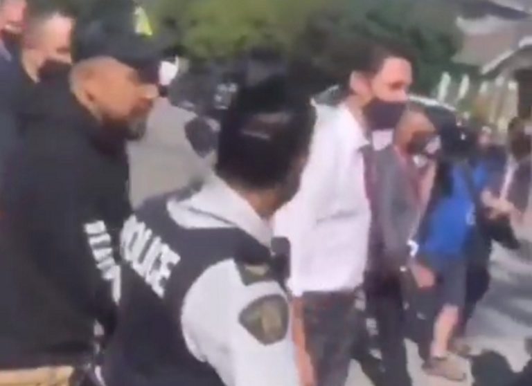 Pasaporte COVID 19: El presidente de Canadá Justin Pierre James Trudeau es abucheado: «¡Vete a la mierda! (Fuck you)»