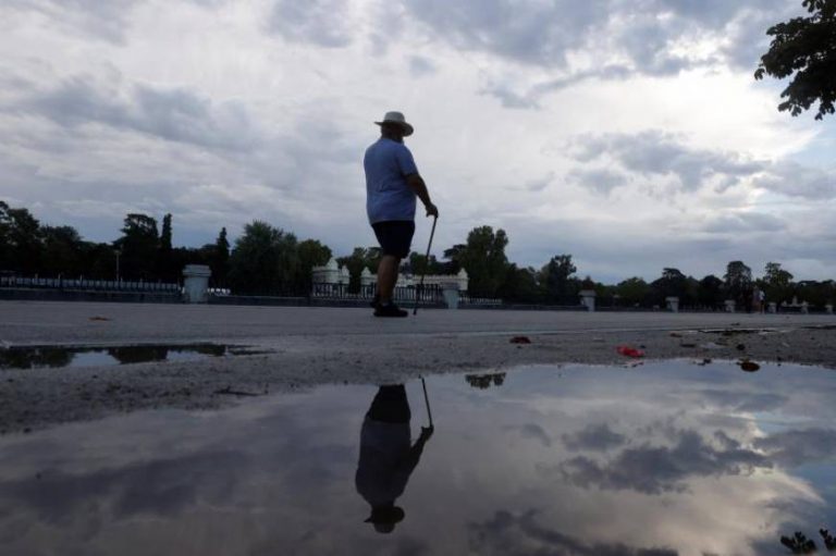 Toda España en alerta por lluvias y tormentas que dejan numerosas incidencias
