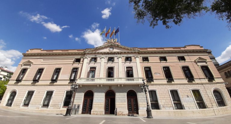Sabadell (Barcelona) crea el «Permiso de Menstruación y Climaterio» (posmenopausia)