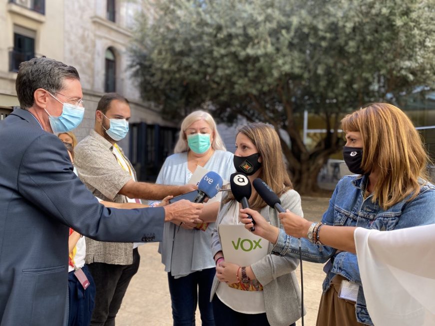 FOTOGRAFÍA. VALENCIA (ESPAÑA), 21.09.2021. La portavoz del Grupo Parlamentario VOX Comunidad Valencina, Ana Vega Campo. (Ñ Pueblo)