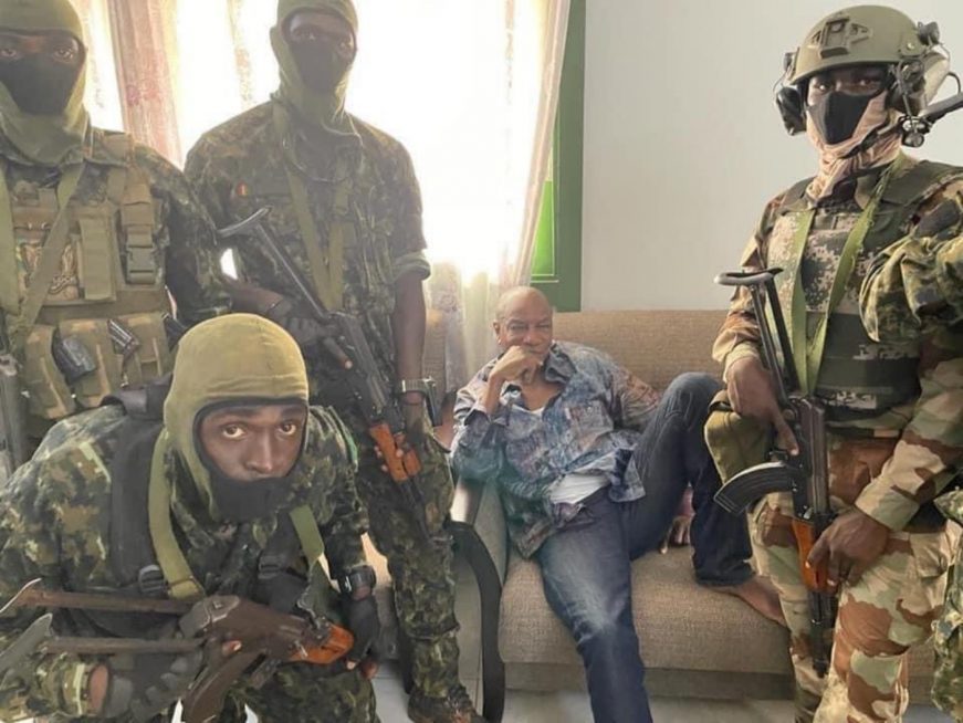FOTOGRAFÍA. CONAKRY (GUINEA-CONAKRI), 05.09.2021. El presidente de Guinea-Conakri, Alpha Condé, fue detenido este domingo por militares. Efe