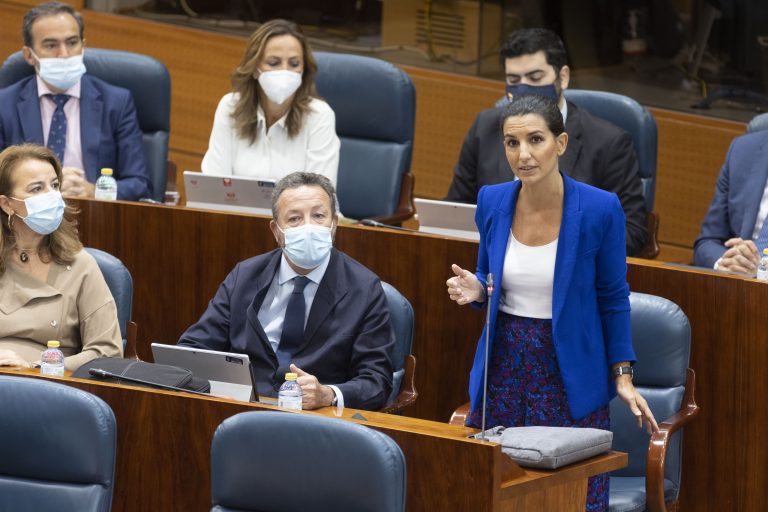 Monasterio (VOX) a Ayuso (PP) : «Tiene todo el poder para blindar a las familias madrileñas de las políticas social comunistas. Empiece por hacer gratuita la Educación»