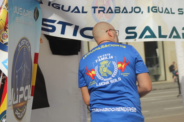 JUPOL y JUCIL lamentan que el Parlamento pierda la oportunidad de acabar con la «segregación salarial» que sufren policías nacionales y guardias civiles y frente a Mozos y Ertzaintza