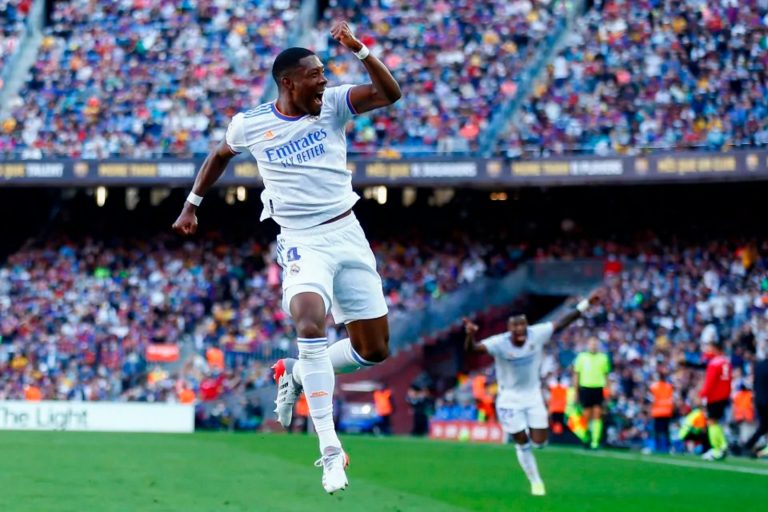 El Real Madrid gana el primer clásico «postMessi» ante un FC Barcelona inofensivo (1-2)