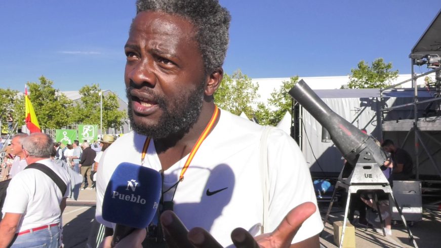 FOTOGRAFÍA. MADRID (ESPAÑA), 09.10.2021 y 10.10.2021. el afiliado de VOX en Madrid, Bertrand Ndongo.Ñ Pueblo (2)