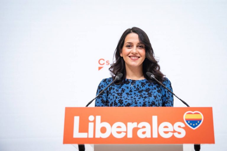 Inés Arrimadas dice que aún no se ha afiliado al PP porque la «etiqueta de trásfuga no se borra»