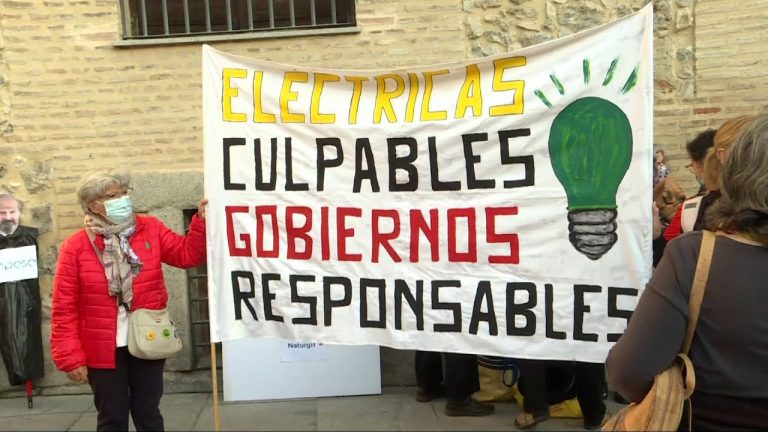 Manifestación en Madrid contra la subida de la luz y gas