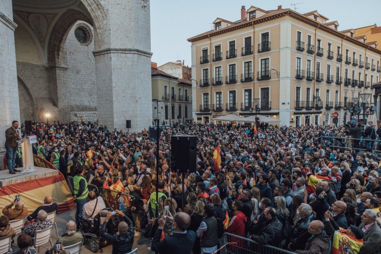 Abascal presenta la «Agenda España» en Valladolid entre vítores de «Presidente, Presidente, Presidente»