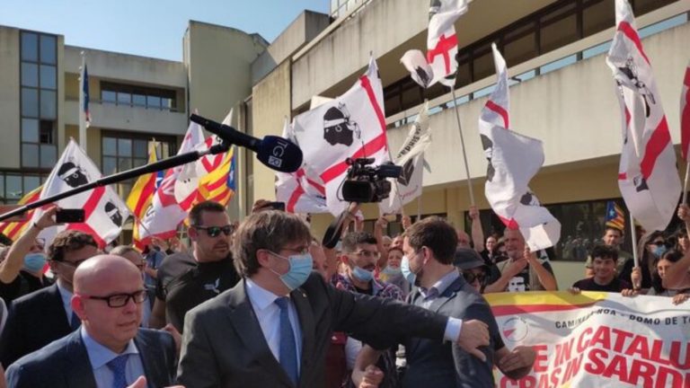 Sassari (Italia) suspende la entrega del golpista Puigdemont a espera del TJUE sobre inmunidad y cuestión prejudicial