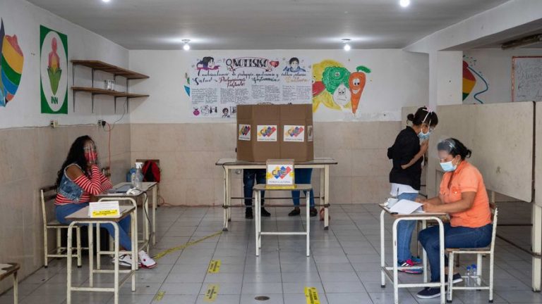 Victoria aplastante del comunismo (chavismo) en las elecciones regionales en Venezuela