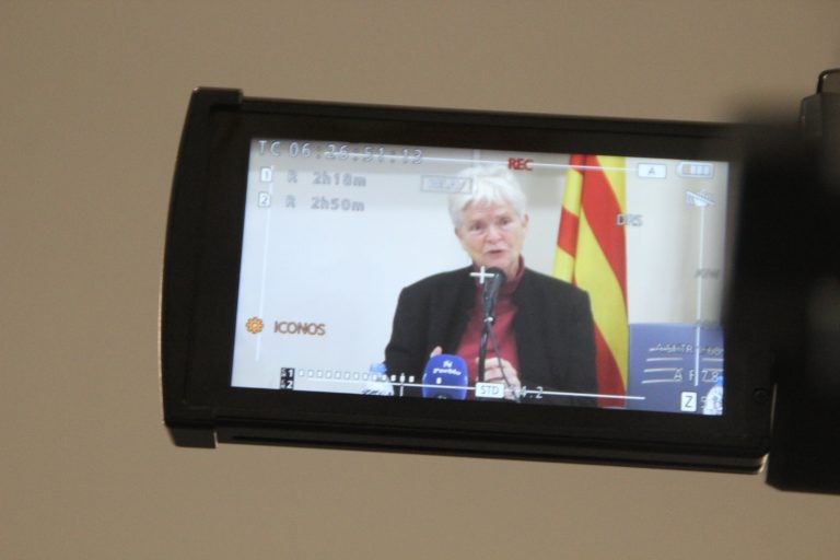 Una catedrática sueca siente «pena» ante «adoctrinamiento escolar» en Cataluña: «una pena política, cultural educativa y como profesora de Universidad»