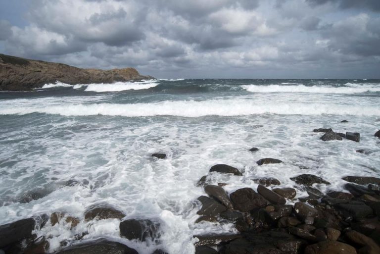 Chubascos persistentes y viento del norte intenso o con intervalos de fuerte en España el 16N