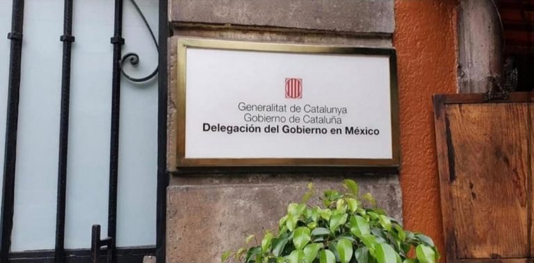 FOTOGRAFÍA. MÉXICO, 27.11.2021. Proposición de Ley de VOX para cerrar embajadas separatistas del Majestic (PP). Vista de una embajada de la República Catalana en México, las llamadas «Delegaciones de la Generalidad de Cataluña», que el separatismo crea fuera de las fronteras del Reino de España y en el territorio nacional en marco de su plan llamado «Acción Exterior», para la promoción del Proceso separatista (Procés), que no es nada más que el odio a España y a lo español. Lasvocesdelpueblo (Ñ Pueblo)