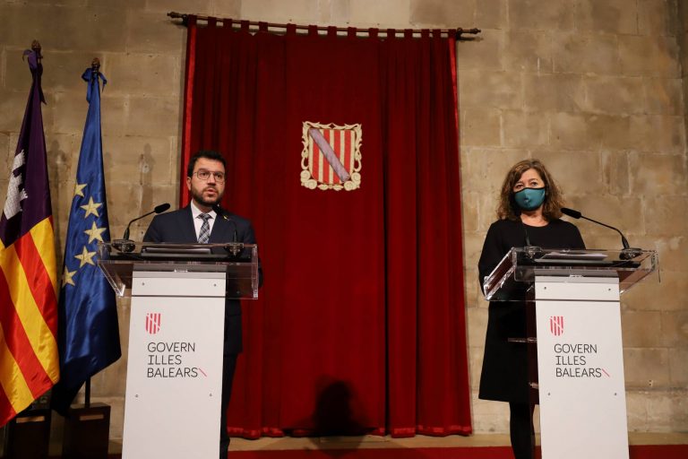 Aragonés: «Exigimos que el Gobierno de España» de Pedro Sánchez desacate la sentencia del Tribunal Supremo sobre el 25 % del español: «Actuaremos en consecuencia»