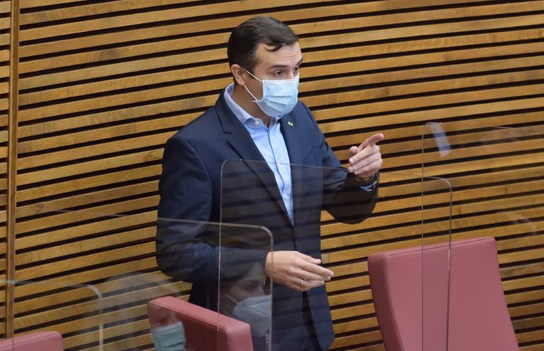 El diputado valenciano Miguel Pascual Pérez (VOX): «Hay que cerrar À Punt y TV3»