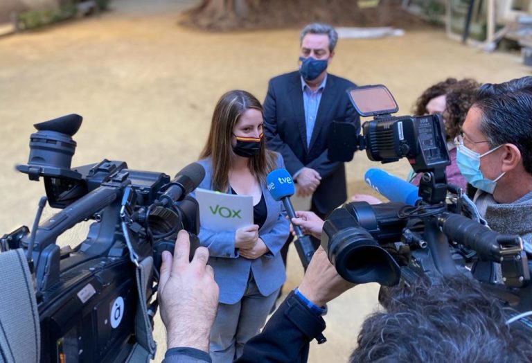 Vega (VOX) solicita la comparecencia de Barceló ante la «saturación» de la Atención Primaria