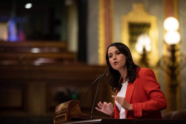Arrimadas: «Estos son los Presupuestos que necesita Sánchez para mantenerse en la Moncloa»