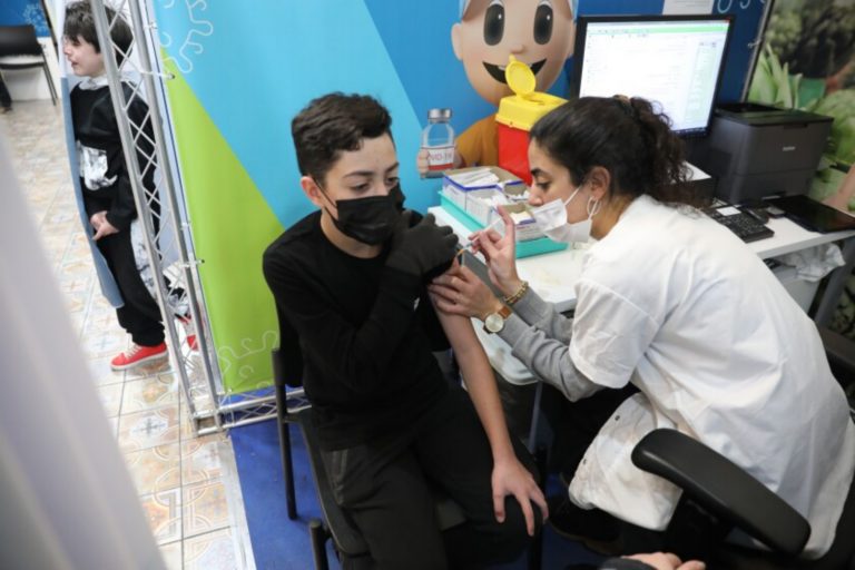 El Gobierno de Israel confirma el fracaso de las vacunas COVID y mascarillas: «Estamos al borde de una tormenta de infecciones de COVID cuya magnitud aún no hemos visto». «Vamos a promover un modelo de contagio masivo de covid 19»