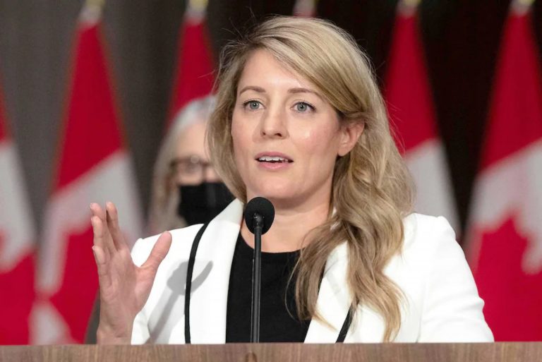 La vacunada ministra de Asuntos Exteriores de Canadá Melanie Joly da positivo en COVID