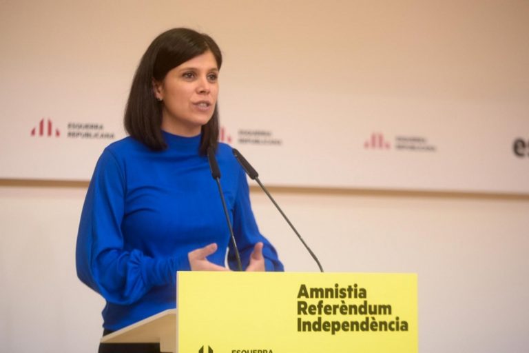Cataluña| ERC cree que Borràs debería «valorar» dimitir: «No puede dañar la imagen del Parlamento de Cataluña»