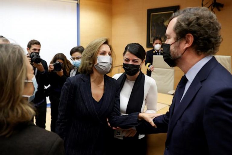 Cospedal: La Policía defendió «la legalidad» frente a quienes dieron un «golpe de estado» en Cataluña