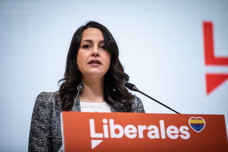 Arrimadas sobre la ruptura de pacto PP con Cs y adelanto electoral en Castilla y León: «Me siento orgullosa»