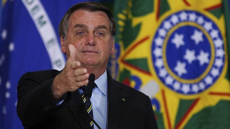 La Corte Suprema de Brasil archiva la querella contra el presidente Jair Bolsonaro quien no cree en la vacuna COVID 19