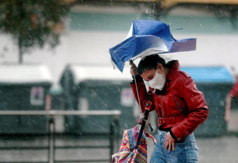 Viento fuerte y precipitaciones localmente fuertes o persistentes en España el 28D