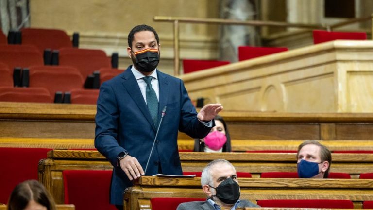 Cataluña| VOX, Cs y PP llevan el «Decreto Ley 6/2022 de 30 de mayo» que prohíbe el castellano ante Consejo de Garantías Estatutarias