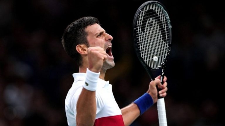 El Tribunal da razón al líder del ‘Mundo Libre’, el no vacunado Novak Djokovic, y ordena su libertad inmediata de la ‘cárcel’ de inmigrantes sin papeles de Melbourne (Australia)