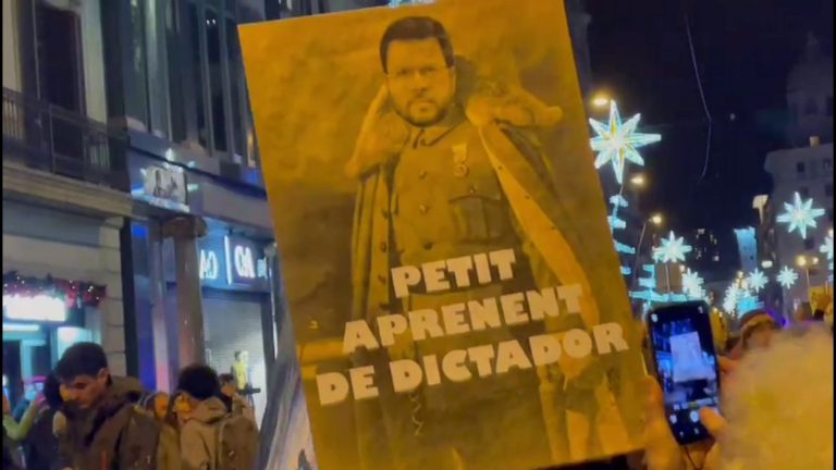 Cataluña, el DOGC publica el fin del Pasaporte Nazi y resto de ataques contra los derechos humanos excepto el cierre de Ocio Nocturno