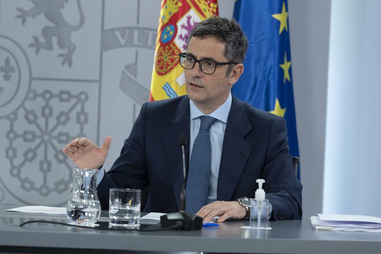 Bolaños: «Alberto Núñez Feijóo es un ultra vestido de piel de cordero»