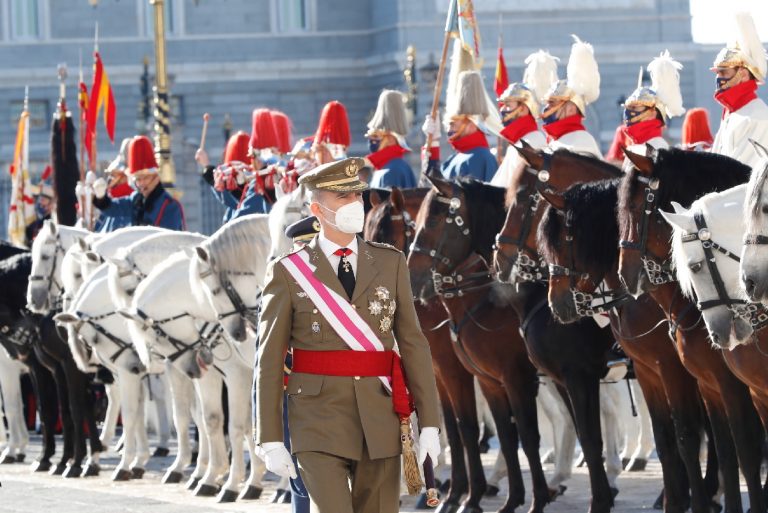 El rey al Ejército: «Quiero expresaros el orgullo de los españoles hacia la Institución Militar»