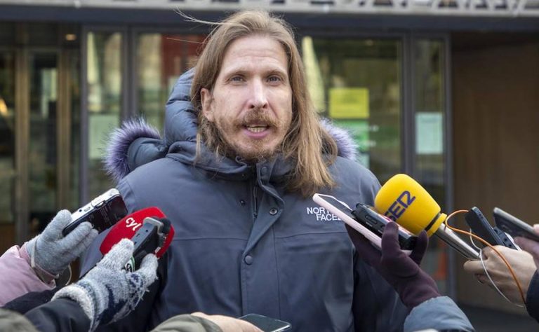Podemos promuevo un manifiesto junto a socios de Sánchez contra el apoyo militar a Ucrania