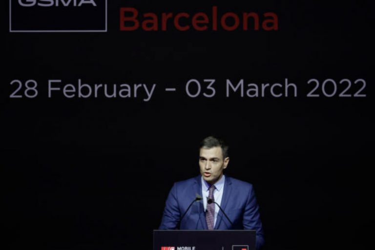 Los partidos del Gobierno de España (Podemos, PSOE e Izquierda Unida) acuerdan enviar armas a Ucrania para combatir la invasión militar rusa de Ucrania