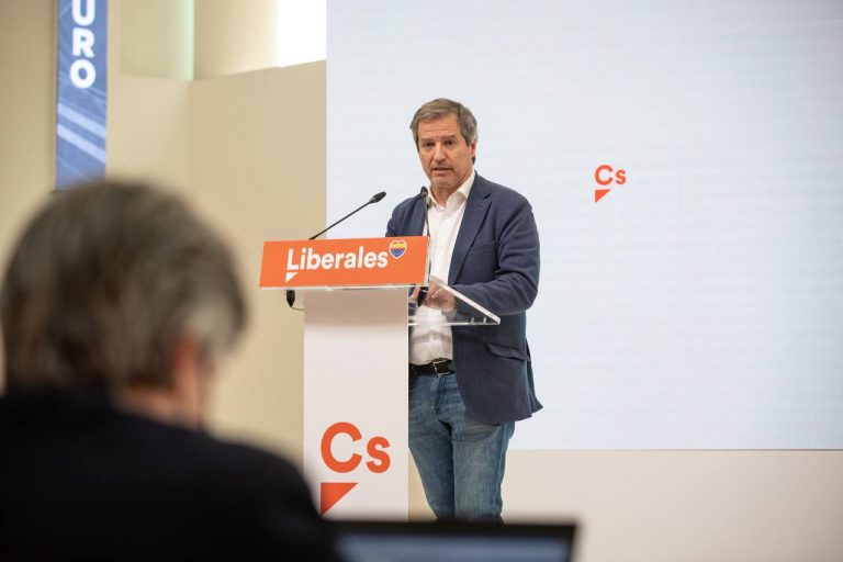 Pérez acusa al PP y su líder Pablo Casado de «intentar dinamitar Cs de manera ruin y a traición»