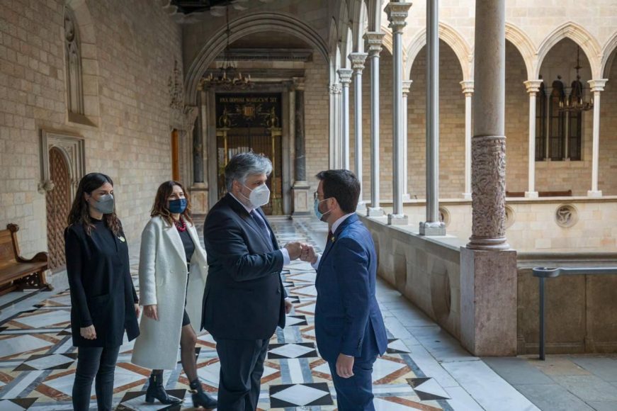 FOTOGRAFÍA. BARCELONA (ESPAÑA), 07.02.2022. Albert Batet Canadell, Mònica Sales de la Cruz y Pere Aragonés García. Ñ Pueblo