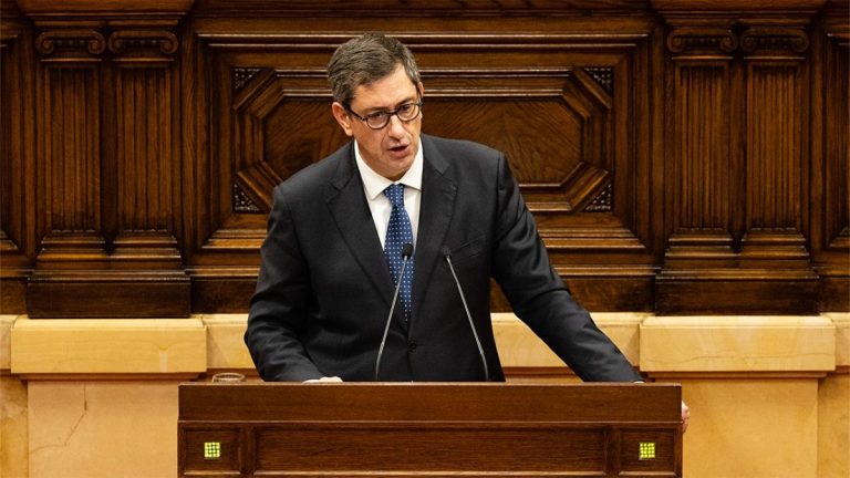 Antonio Gallego Burgos (VOX) propone reducir la publicidad institucional en Cataluña en 30.000.000 de euros y destinarlos a políticas sociales
