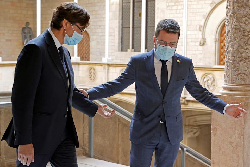 FOTOGRAFÍA. BARCELONA (ESPAÑA), 16.02.2022. Pere Aragonès García (i) y Salvador Illa Roca. Efe