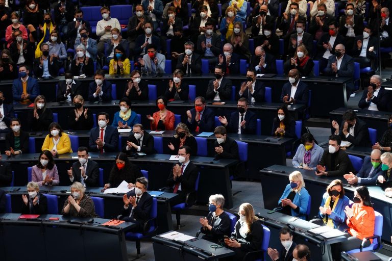 Guerra de Putin| Alemania «está analizando suministrar los blindados del tipo Leopard y Marder» que reclama Ucrania