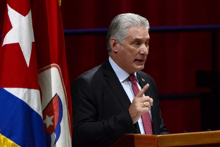 FOTOGRAFÍA. LA HABANA (CUBA), 08.07.2020. Cuba apoya el fraude electoral en Venezuela. El presidente de Cuba, Miguel Díaz-Canel, cargó este domingo contra la «política atroz y obsoleta» de las sanciones económicas estadounidenses contra su país. 'Estudio Revolución' (Gobierno de Cuba). Lasvocesdelpueblo (Ñ Pueblo)
