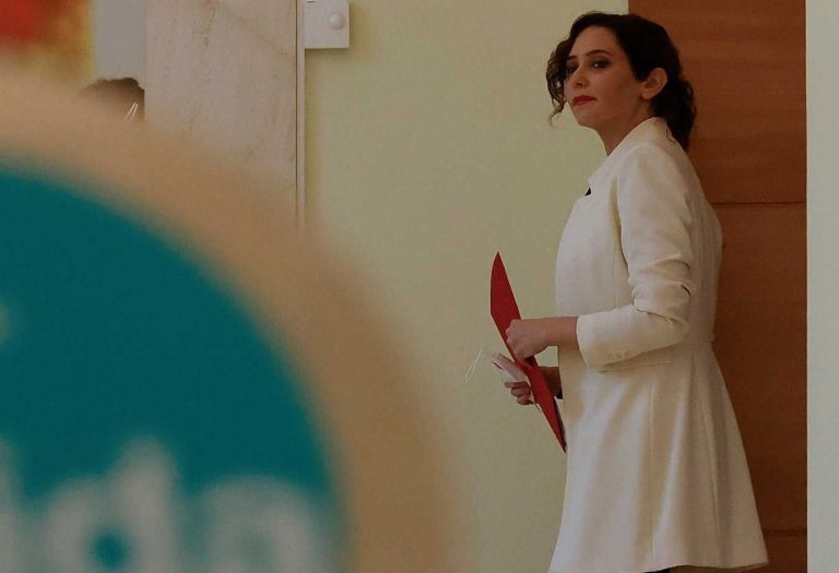 Ayuso: «Hace falta un giro absoluto» en el PP porque la situación «es insostenible y cada día peor»