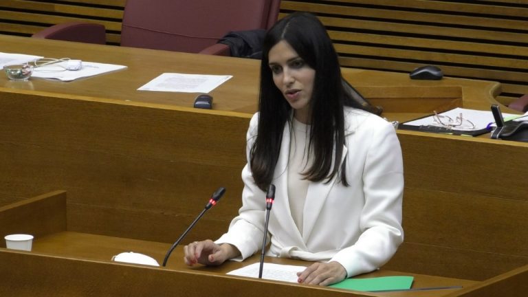 Miriam Turiel Mollá (VOX) solicita el uso de pictogramas en edificios para informar a las personas con autismo