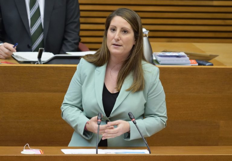 Vega (VOX): «El nuevo Plan de Atención Primaria presentado a bombo y platillo por Barceló no cuenta con el respaldo de los médicos»