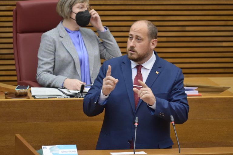 Valencia| VOX a la consejera Garijo: «Ustedes no soportan la palabra libertad, quieren imponer su ideología y sus pensamientos»
