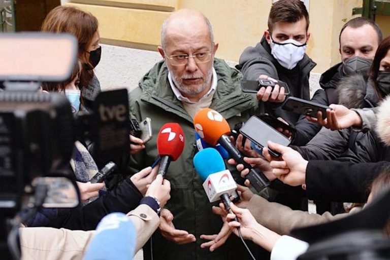 Cs ante su debacle electoral en Castilla y León pide al PP que «no gobierne con Vox»