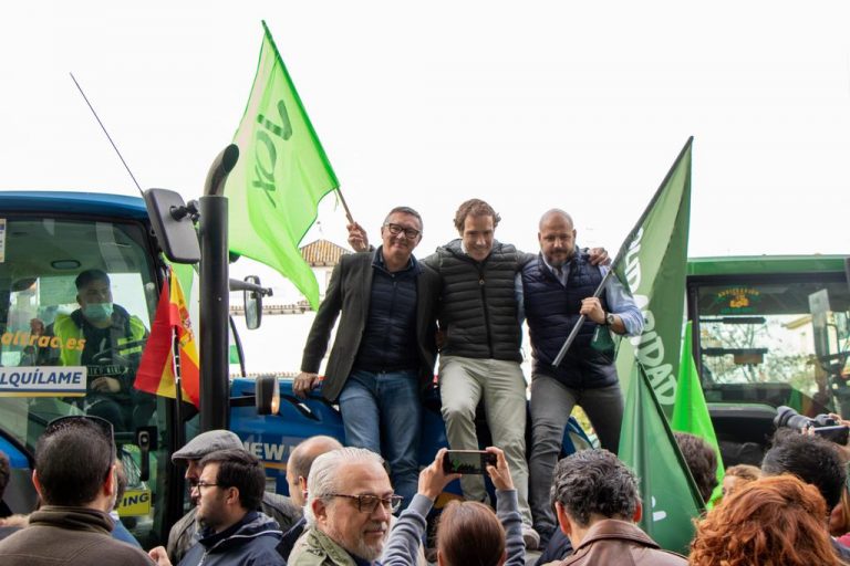 Alonso (VOX): Resulta «incompatible estar a la vez a favor del campo y de la Agenda 2030» globalista