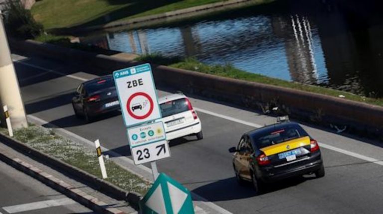 VOX exige aparcamientos gratuitos ante ZBE