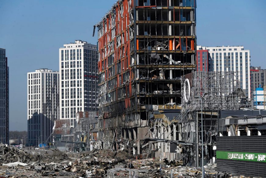 FOTOGRAFÍA. KIEV (UCRANIA), 21.03.2022.Vista general del centro comercial dañado que fue objeto del ataque ruso en Kiev (Kiev). Efe
